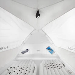 2 Man Trekking Dome Tent - MT900 Minimal Editions -Forclaz k1fb48f47135c45c4c96cef148c3c7987