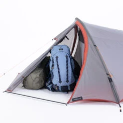 3 Man Tunnel Trekking Tent - MT900 Ultralight -Forclaz k53d83b46cff37febc7cfc602613592de