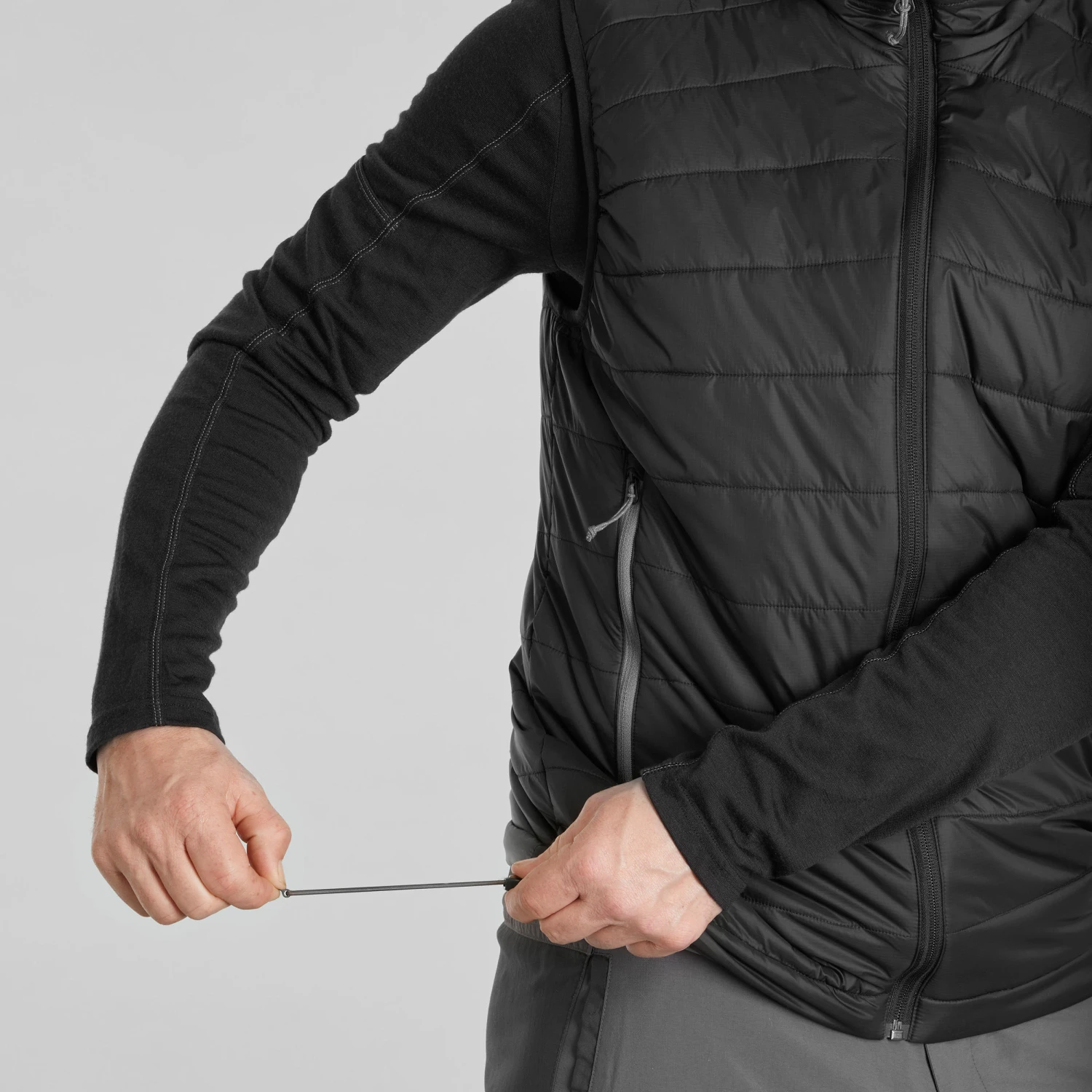 Men’s Synthetic Mountain Trekking Padded Gilet 7 Men’s Synthetic Mountain Trekking Padded Gilet - Image 5